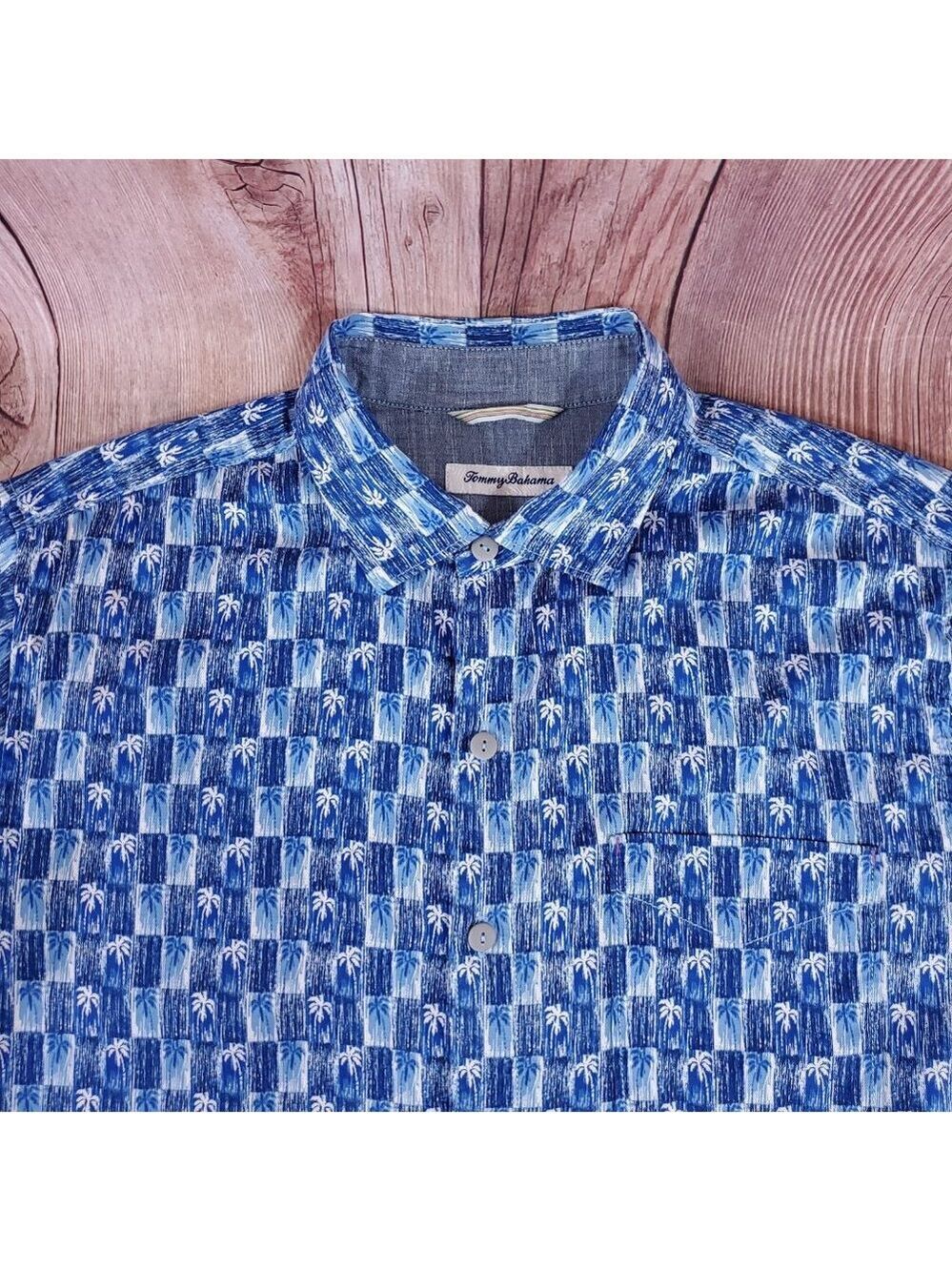 Tommy Bahama Mens Medium Piccolo Palms Camp Shirt Blue Tropical Beach Hawaiian